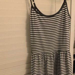 Jersey knit stripped dress with pockets